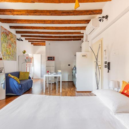 Monolocale Sui Tetti Di Bologna - Via Indipendenza Διαμέρισμα Εξωτερικό φωτογραφία