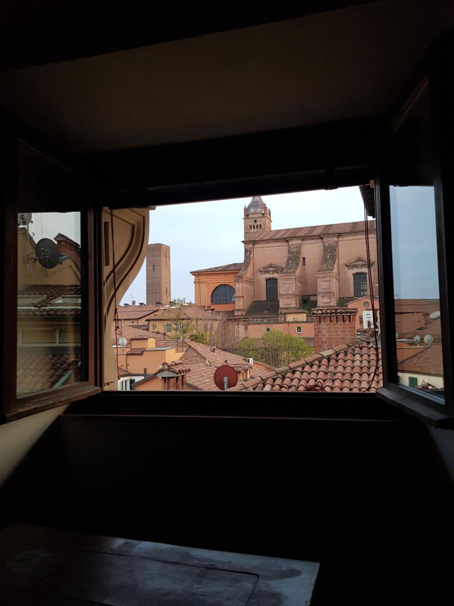 Monolocale Sui Tetti Di Bologna - Via Indipendenza Διαμέρισμα Εξωτερικό φωτογραφία